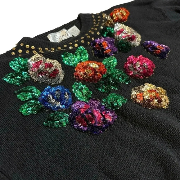 RARE VTG 1980s knitted sweater with beaded sequin floral embroidery - Picture 5 of 8
